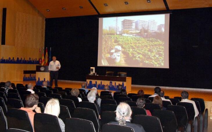 El Ayuntamiento da una charla de agricultura ecológica a los adjudicatarios de los huertos urbanos