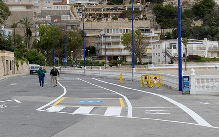 El Ayuntamiento mejora la imagen y la seguridad peatonal en el Paseo de Tamarindos