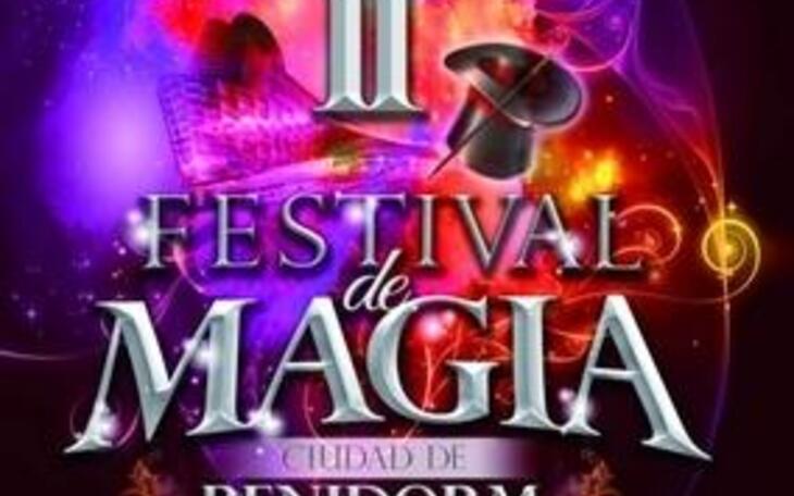 Trucos, ilusionismo y retos imposibles llenan las calles de Benidorm este fin de semana en II Festival de Magia 