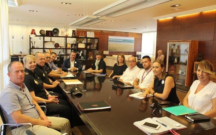 Ayuntamiento, sector y Foreing Office coinciden en luchar contra las falsas reclamaciones de turistas británicos