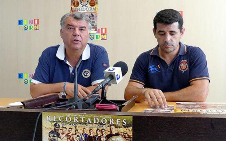 Els gladiadors retalladors prenen la plaça de Bous de Benidorm