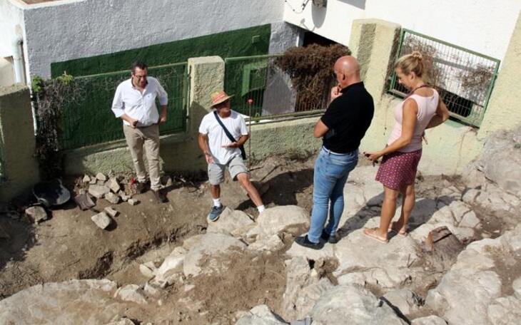 La quinta campaña de excavaciones en El Tossal pone al descubierto restos de la ‘primera’ calle de Benidorm