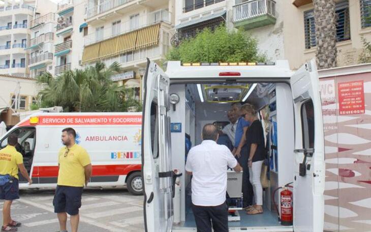 Playas mejora su dotación sanitaria con dos nuevas ambulancias