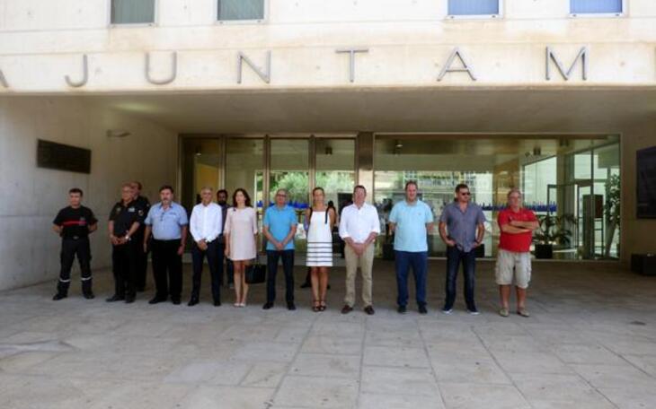 Nueva condena a la violencia machista con un minuto de silencio por la última mujer asesinada en Tenerife