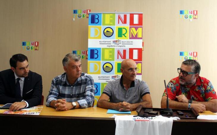 Dos toneladas de polvos de colores para la tercera edición de la Color Road en Benidorm