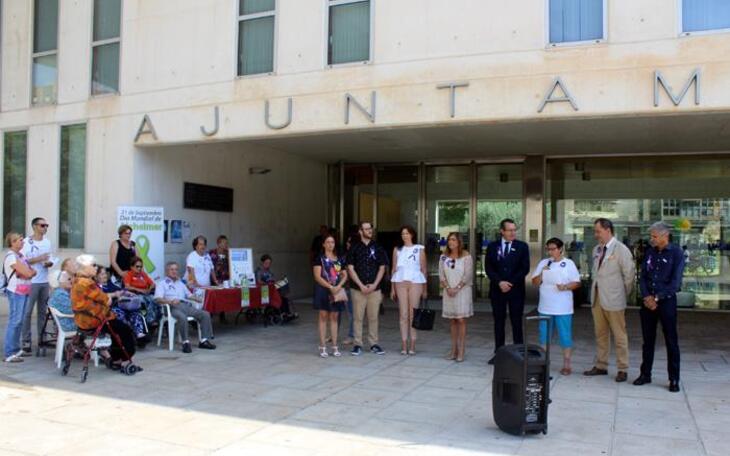 AFA Marina Baixa reivindica que la atención del Alzheimer se centre en la persona