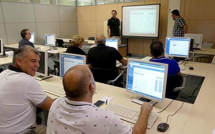 Cursos de formación para implantar el control horario de los trabajadores municipales
