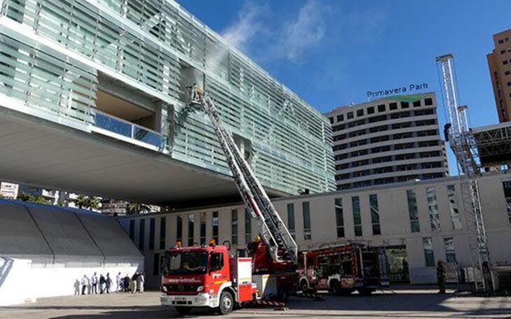 Policía Local, bomberos y Cruz Roja participan en un simulacro de incendio en el Ayuntamiento