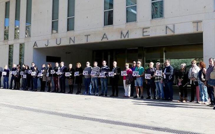 Minuto de silencio en Benidorm por la primera víctima de la violencia de género de 2018