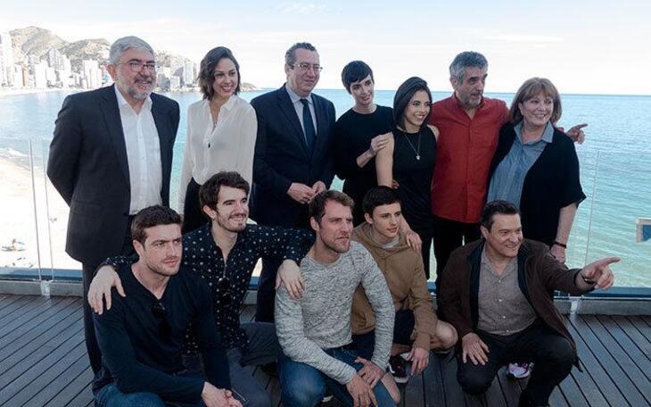El equipo de ‘Fugitiva’ afirma que Benidorm es “un personaje importantísimo en la serie”