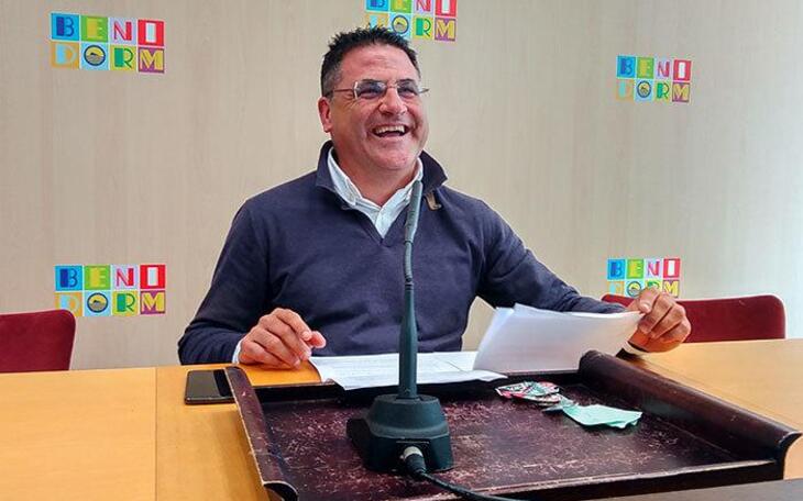 Escena Urbana presenta un plan de choque para renovar el asfalto en la zona de La Cala