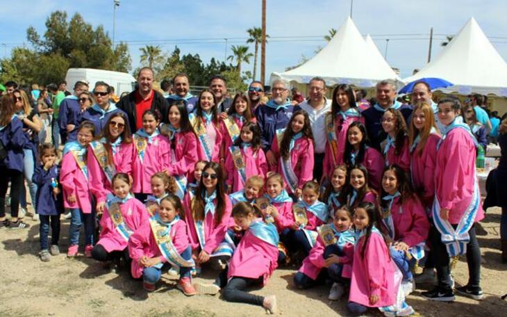 Cerca de 3.000 peñistas celebran la festividad de ‘La Mona’