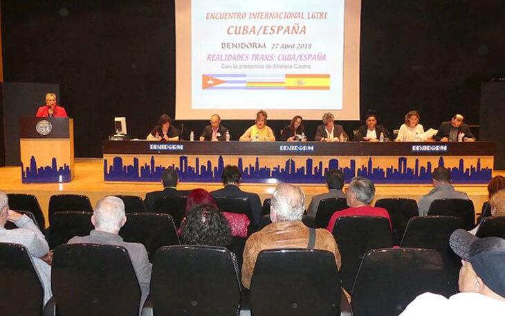Benidorm da la bienvenida a los participantes del I Encuentro Internacional LGTBI 