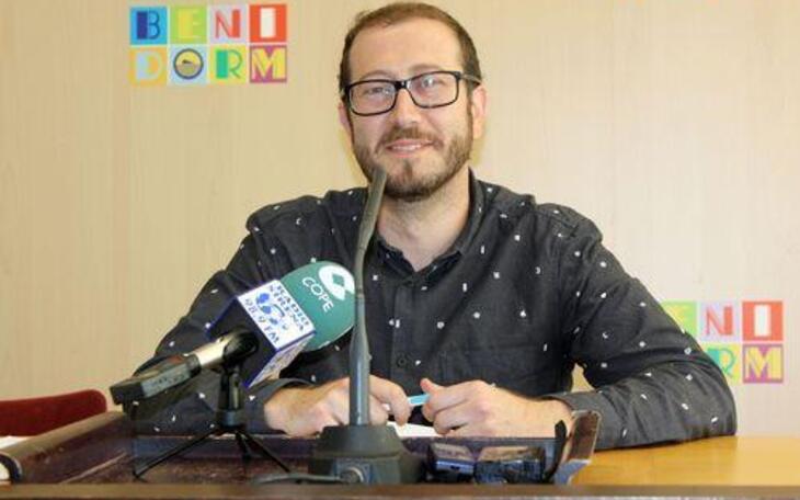 Compromís denuncia un nuevo retraso en la convocatoria de plazas de la policía local de Benidorm