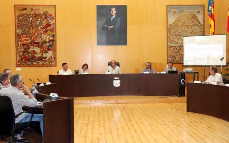 Benidorm acoge la Junta Rectora de Serra Gelada, que da luz verde a la vigilancia conjunta marítima del Parque Natural