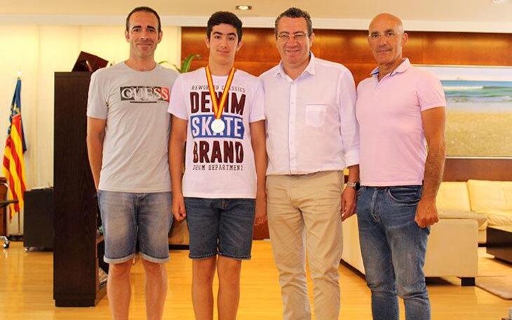 Recepción a Carlos Rogel, medalla de oro en el Campeonato de España de Natación con Aletas