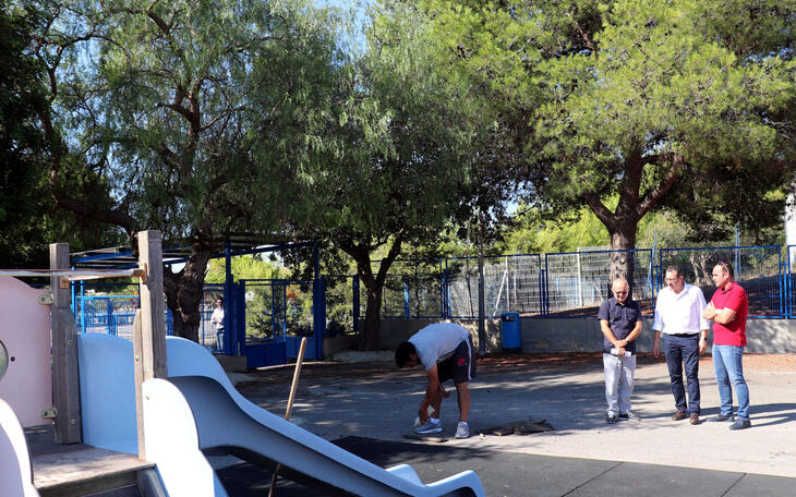 Educación invierte 47.000 euros en adecuar espacios en el colegio Mestre Gaspar para la nueva unidad de P2