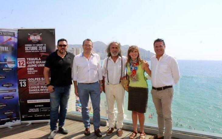 Golpes Bajos se reúne en el Iberia Festival de Benidorm treinta años después para homenajear a Germán Copini