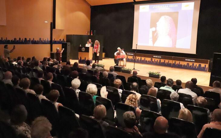 Recitales y música en la apertura del ‘III Festival Internacional de Poesía Benidorm & Costa Blanca’