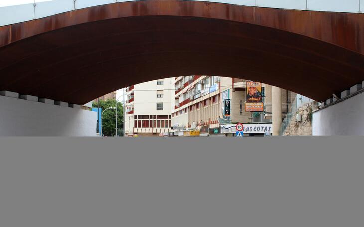 El inicio de las obras de la Avenida del Mediterráneo obligan a cortar el tráfico por la calle Puente