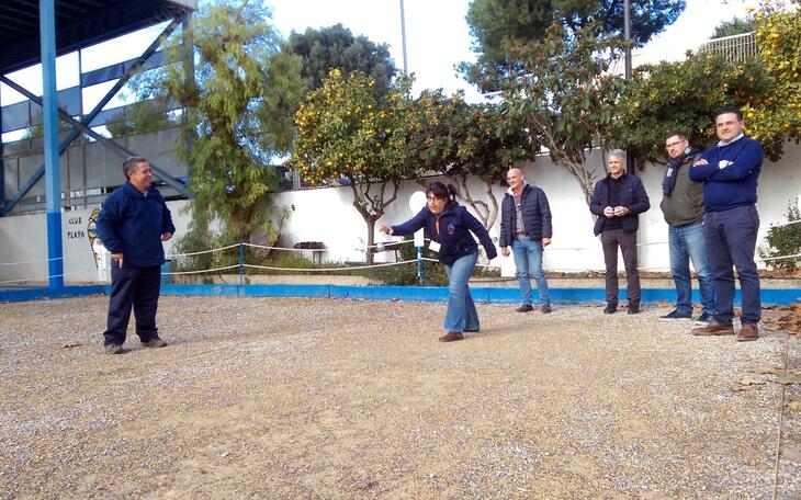 El Doble Amor celebra su tradicional trofeo de petanca de Navidad