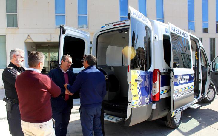 La Policía Local estrena un nuevo vehículo de atestados dotado con la última tecnología en seguridad y conectividad