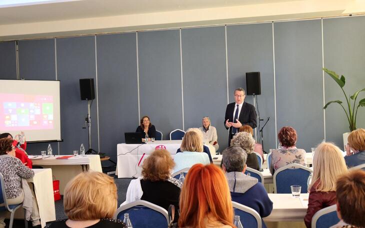 Jornada de trabajo en Benidorm de las Amas de Casa de la provincia de Alicante