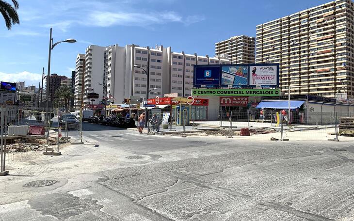 La confluencia de la calle Gerona con Ametlla del Mar estará cortada tres días por obras de canalización