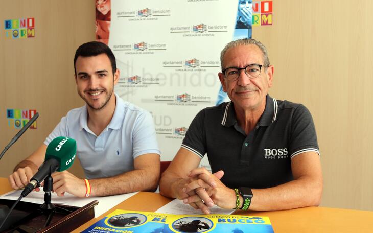 Juventud organiza dos cursos de buceo de Iniciación y Open Water Diver