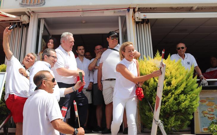 Benidorm se suma un año más a las fiestas de San Fermín con el tradicional ‘Chupinazo’