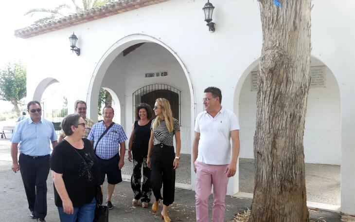 Desbrozado, iluminación, seguridad. Los vecinos de la Huerta exponen sus necesidades al Ayuntamiento