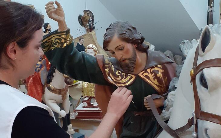Fiestas colabora en la restauración de la imagen de Sant Jaume, financiada con aportaciones y fondos privados