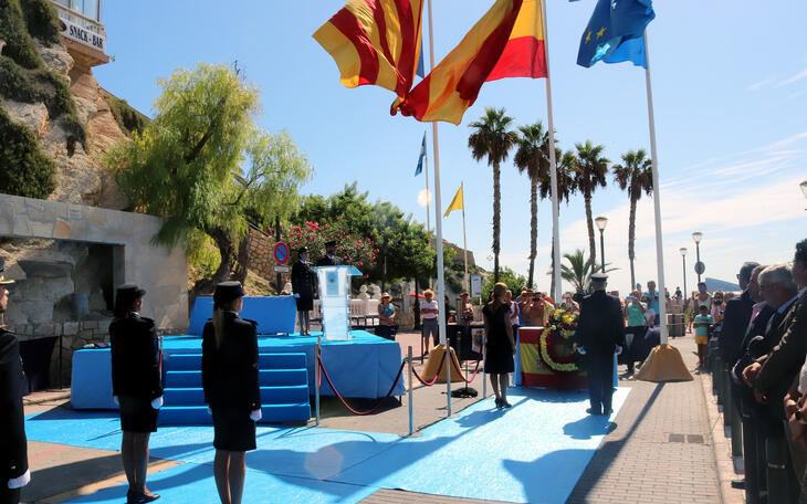 Ana Pellicer preside en Benidorm los actos del Día de la Policía