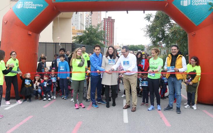 El CEIP Puig Campana celebra su II Carrera Solidaria contra la leucemia infantil