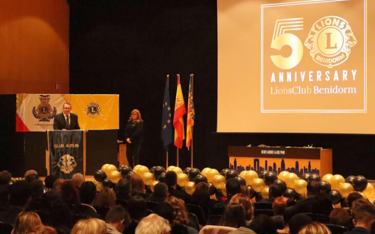 El Club de Leones de Benidorm celebra su 50 aniversario y la creación del Leo Club ‘Aurum’