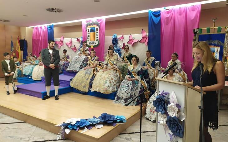 La Falla Rincón de Loix celebra la exaltación de su Fallera Mayor, Verónica Perulero Tomás