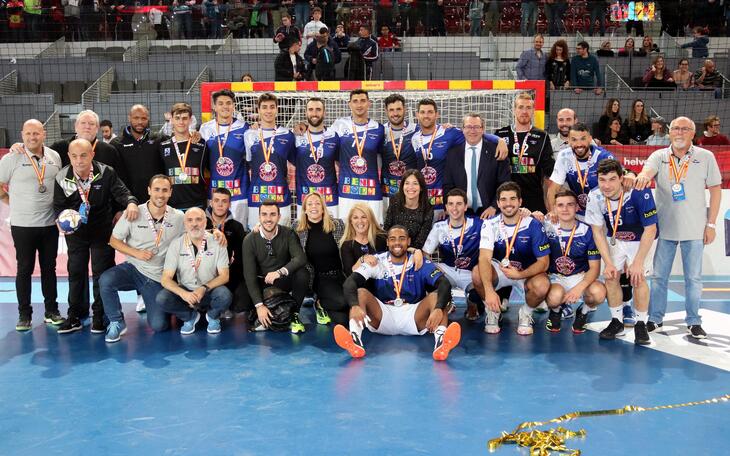 El Balonmano Benidorm subcampeón de la XXV Copa S.M. El Rey de Balonmano tras caer en la final ante el favorito el FC Barcelona (40-25)