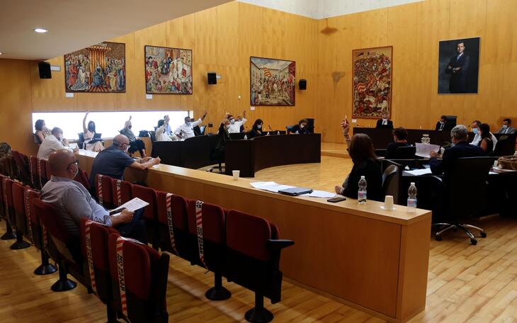 Benidorm suspende el pago de mesas y sillas hasta finales de marzo de 2021 para apoyar a la hostelería