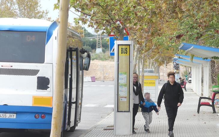 El Ayuntamiento asegura la desinfección diaria de los autobuses del transporte escolar de Infantil y Primaria