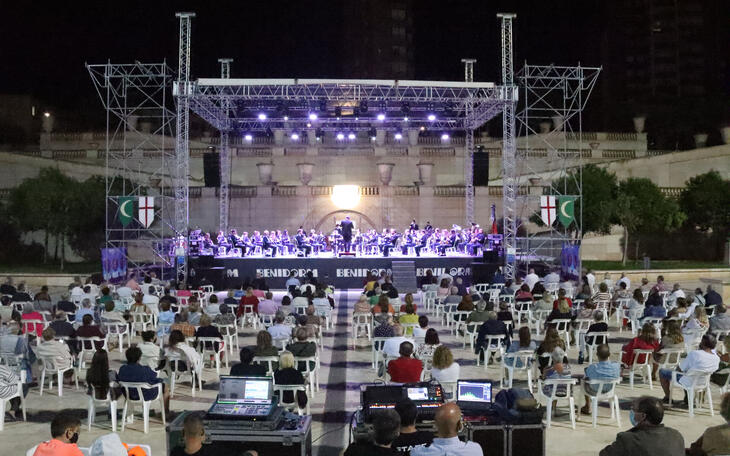 La Unió Musical porta la música festera al Parc de l