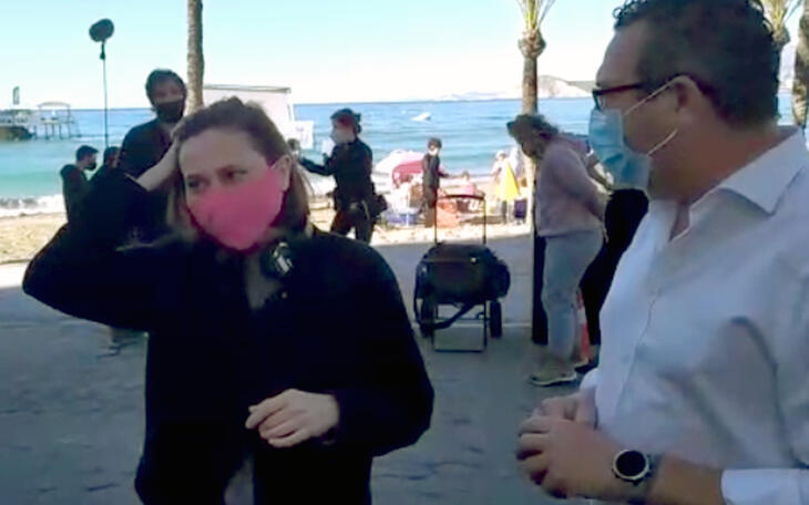 The director María Antón Cabot shoots a short film about Sylvia Plath in Benidorm...