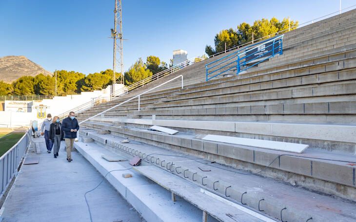 Sports department renews and waterproofs the stands of Guillermo Amor stadium...