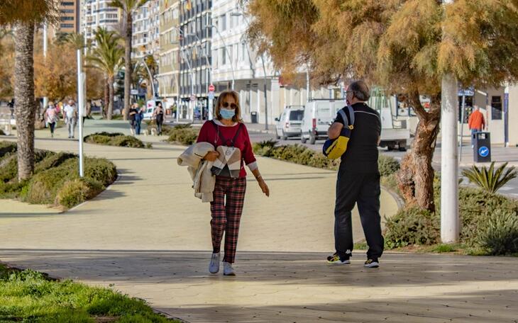 Benidorm resuelve la 8ª remesa de las ayudas municipales a familias