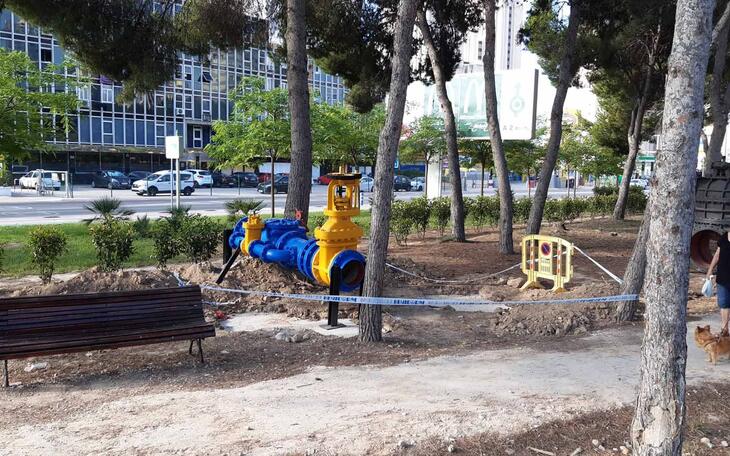 Benidorm amplía el Museo del Agua al aire libre con piezas donadas por el Consorcio de la Marina Baixa 