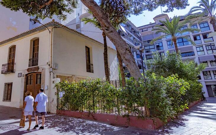 Benidorm testa también en l’Hort de Colón el sistema de contenedores de ‘quita y pon’