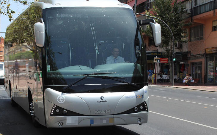 Benidorm ultima el transporte universitario al campus de Sant Vicent del Raspeig de la UA