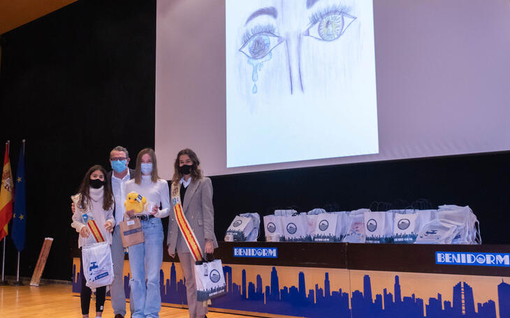 La Barqueta entrega los premios de su certamen de dibujo