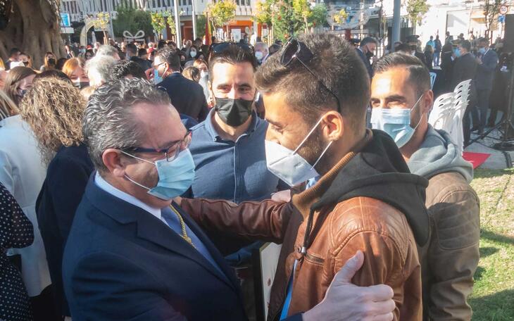 Los socorristas de Benidorm que rescataron a la turista ucraniana en septiembre, distinguidos por la Generalitat Valenciana 