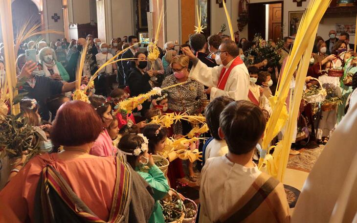 Bendición de las palmas en la iglesia de San Jaime