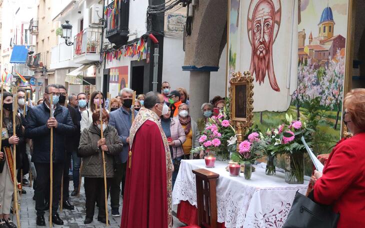 Benidorm recupera la celebración de la Santa Faz con una misa y la tradicional romería por el casco antiguo 